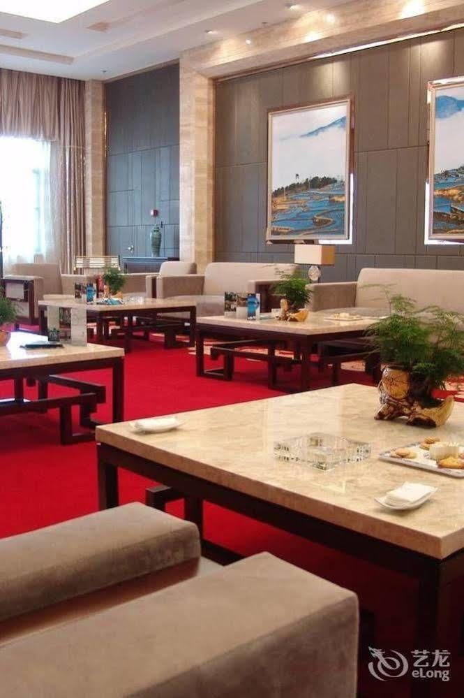 Jingyue Lake Hotel Dujiangyan Extérieur photo